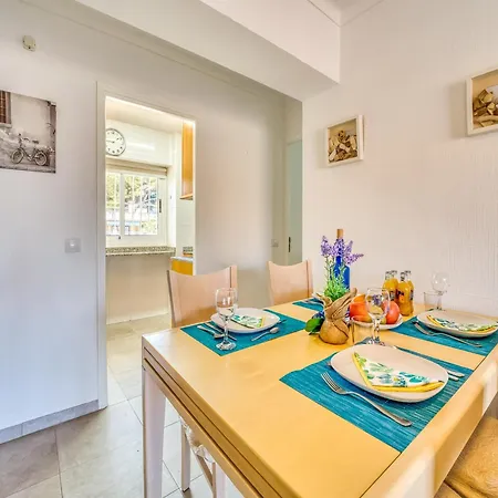 2 Bedroom Spacious Apartment, Majorca Apartment