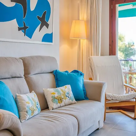 Apartment 2 Bedroom Spacious Apartment, Majorca